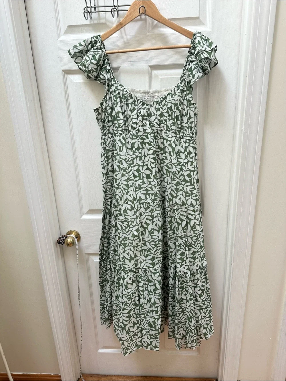 Abercrombie & Fitch Green White Floral Ruffle Smocked Leaf Print Midi Dress xxl
